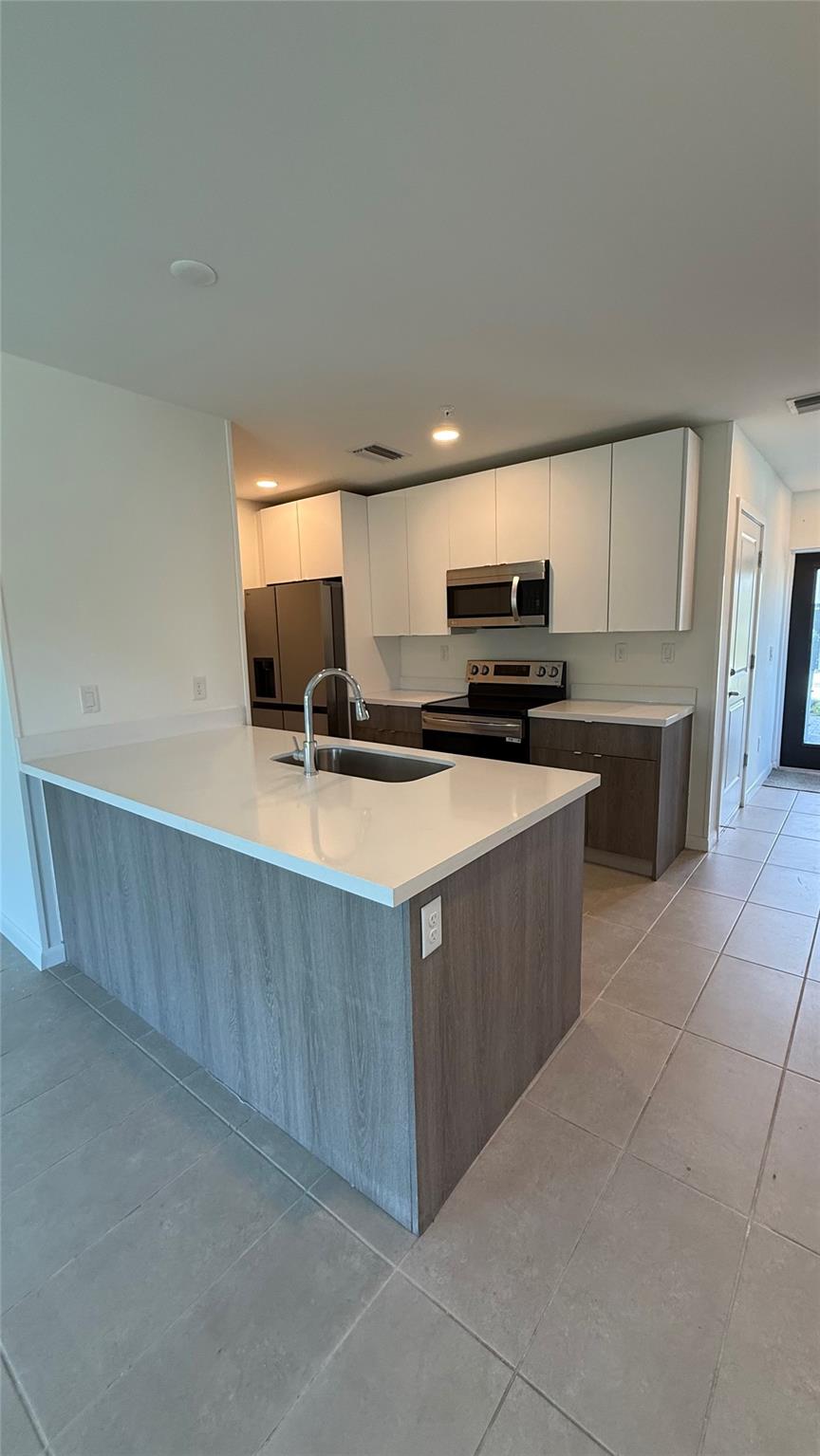 Hollywood Little Ranches - Residential Lease