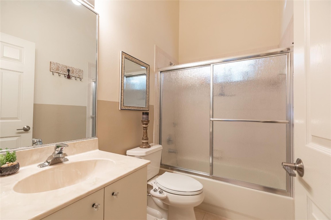 Hampton Lakes - Residential