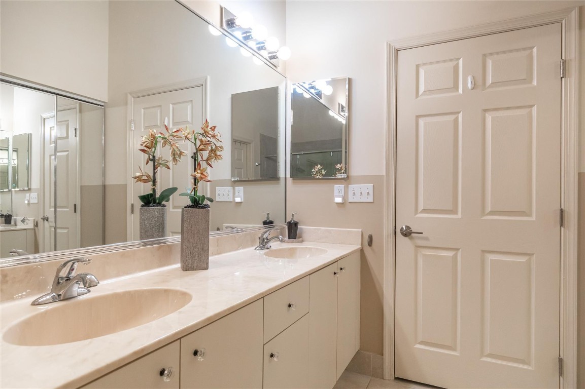 Hampton Lakes - Residential