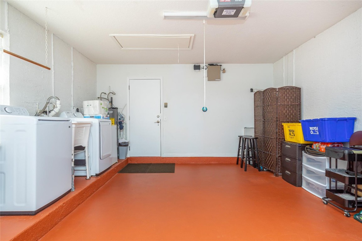 Hampton Lakes - Residential