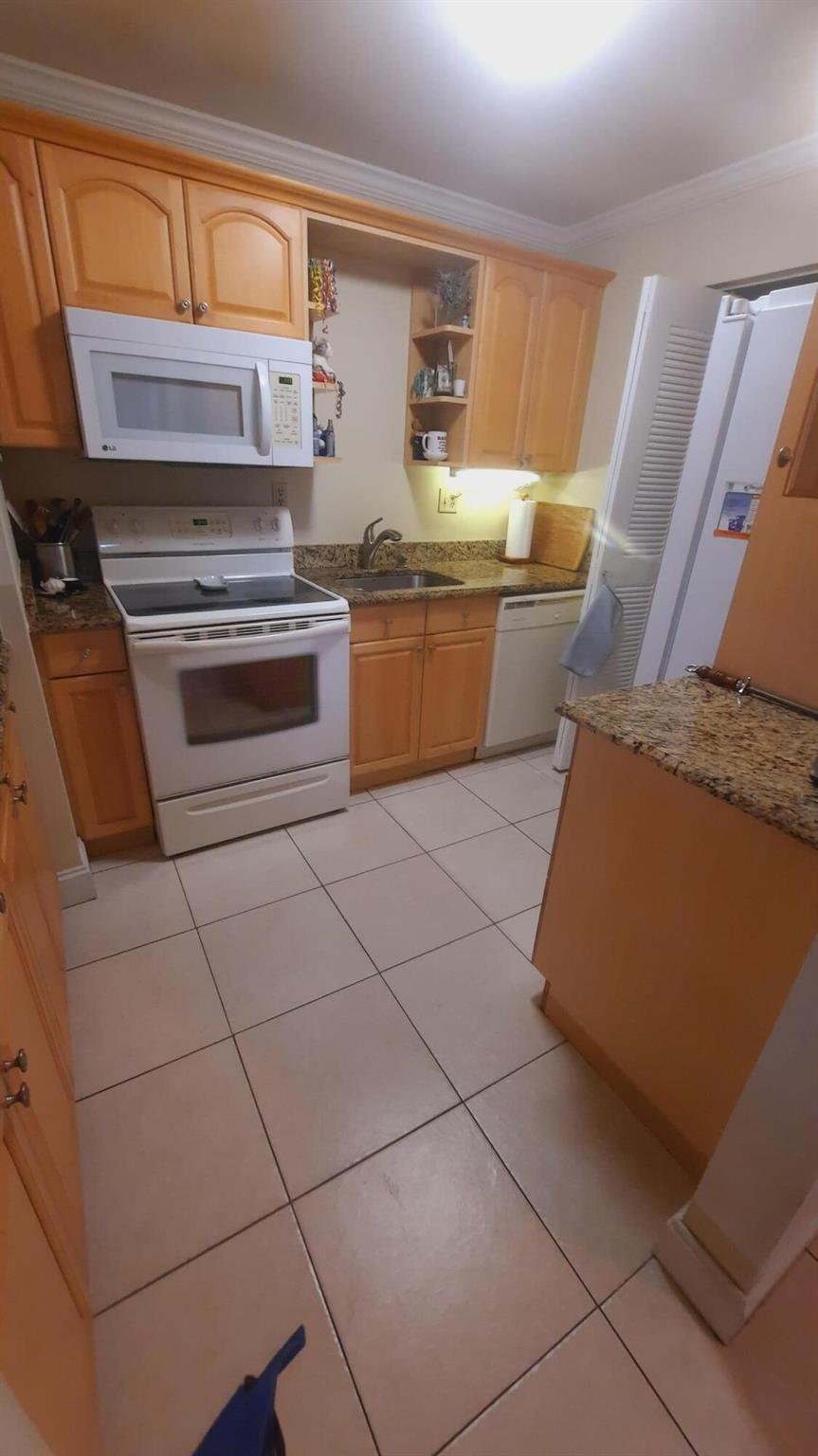 15461 Lakes Of Delray Boulevard 101