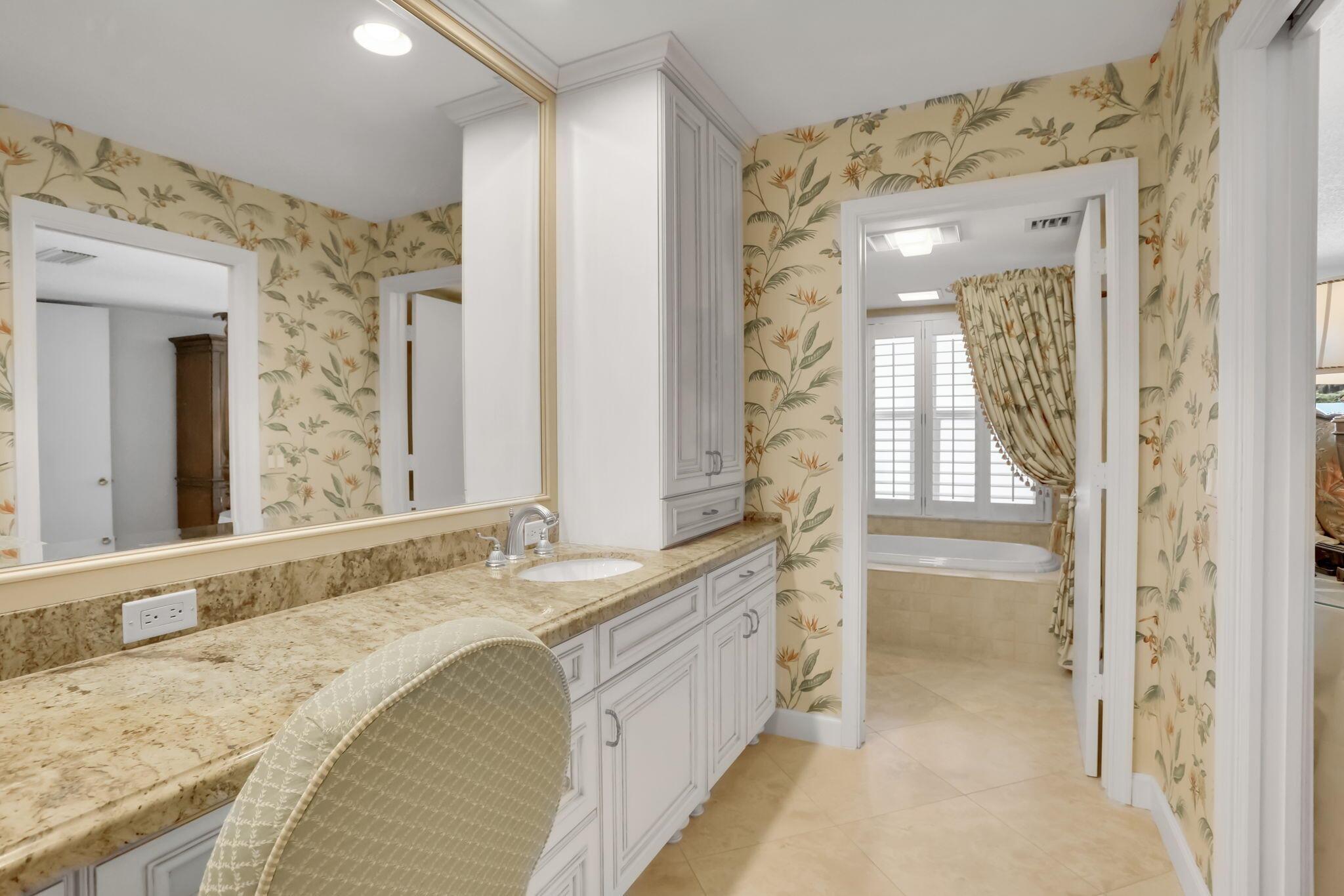 CYPRESS POINT VILLAS OF B - Residential