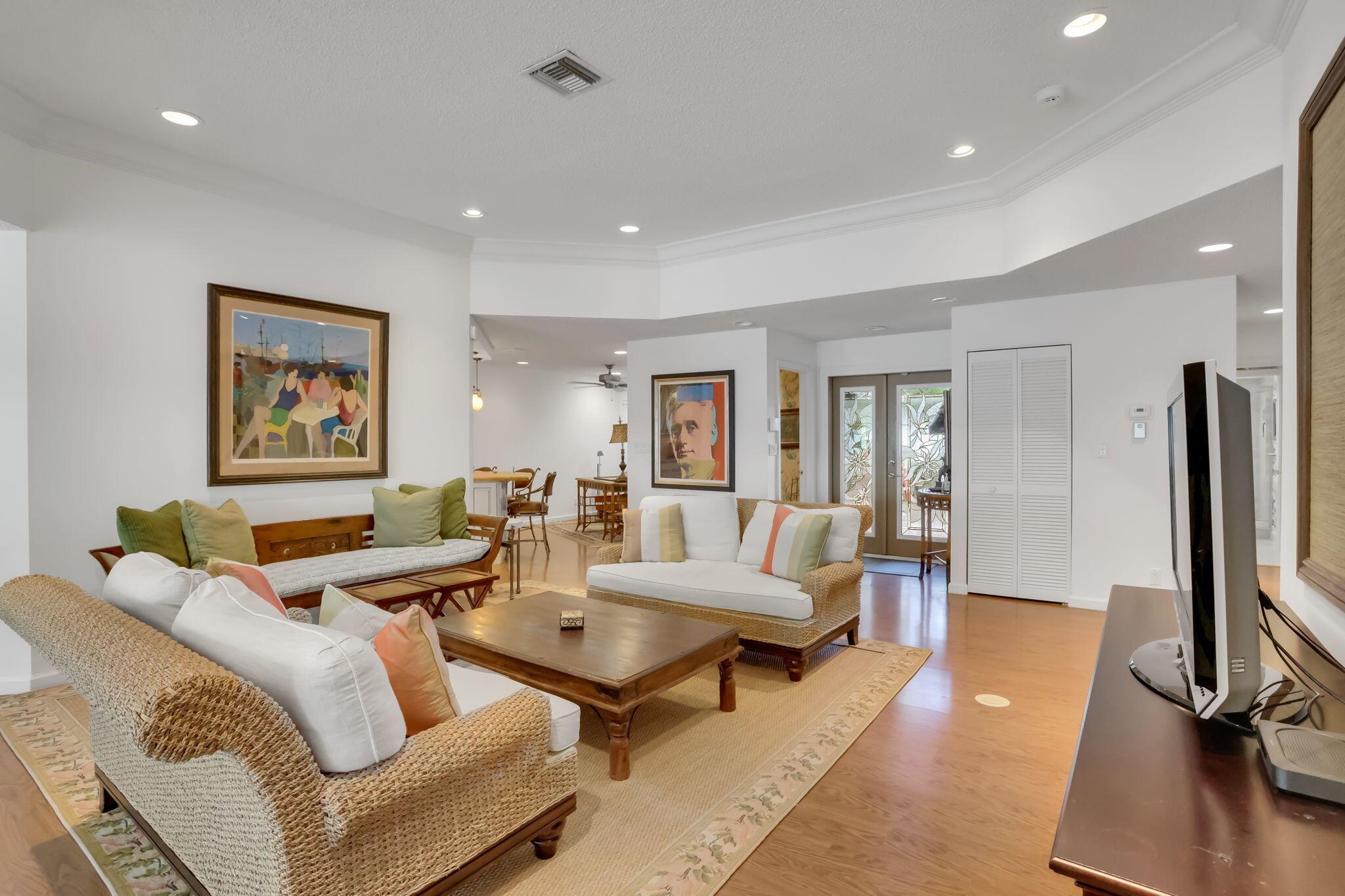 CYPRESS POINT VILLAS OF B - Residential