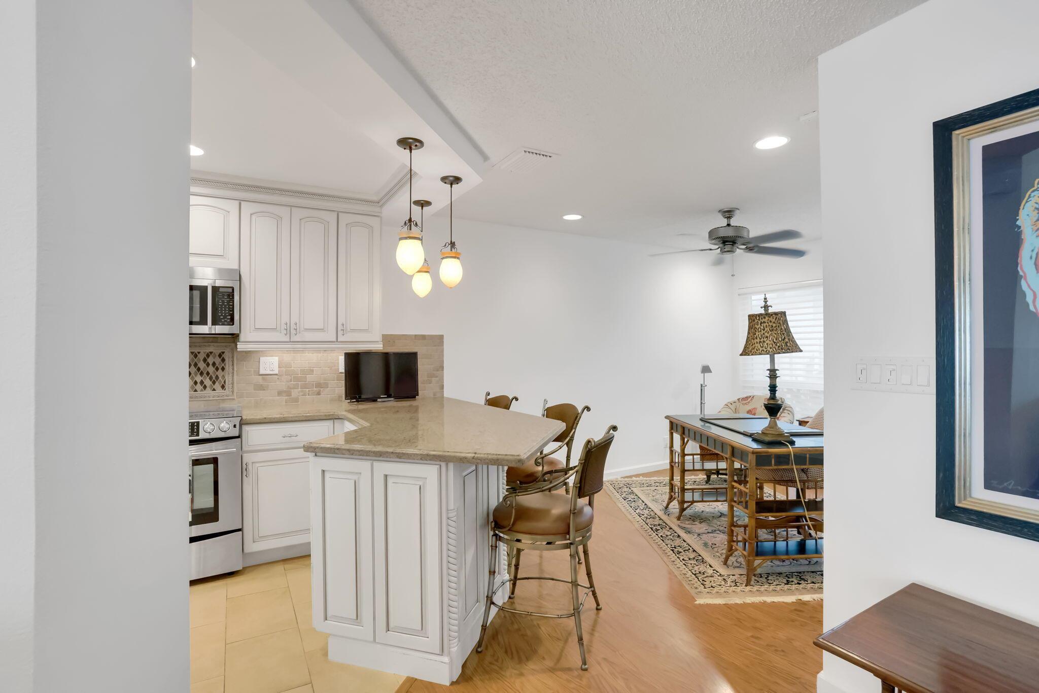 CYPRESS POINT VILLAS OF B - Residential