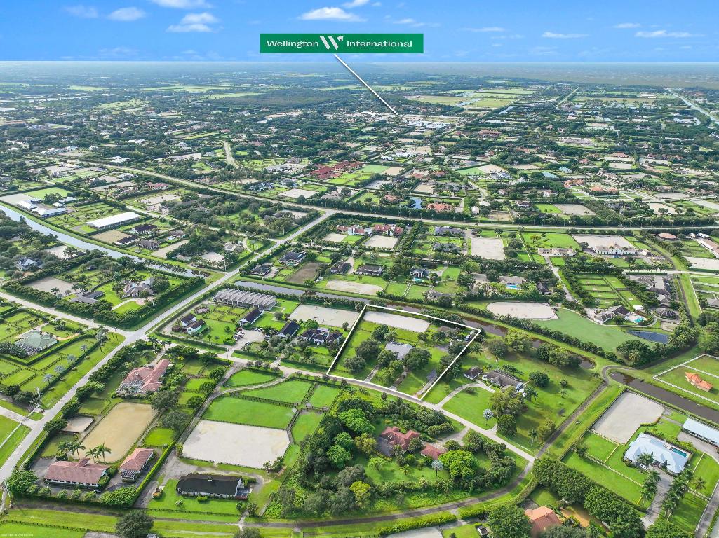 SADDLE TRAIL PARK OF WELLINGTON - Residential