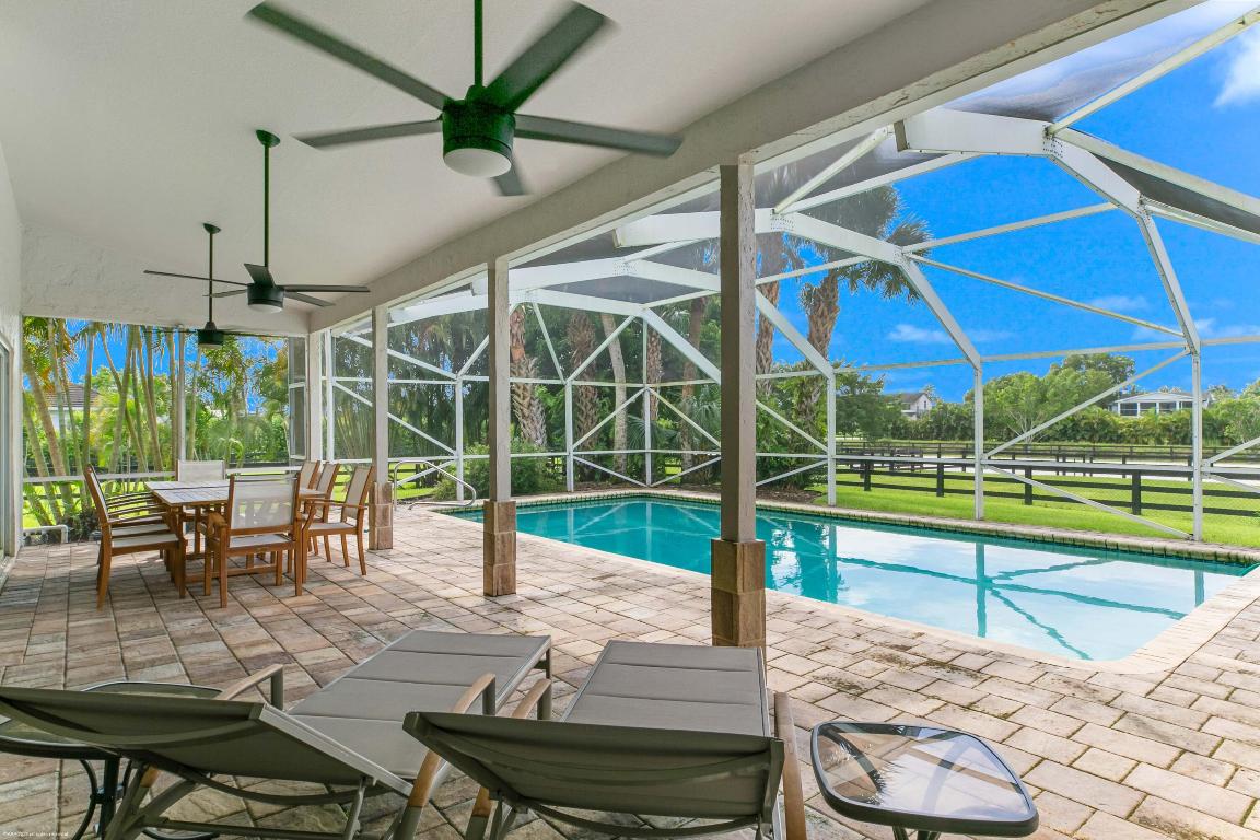 SADDLE TRAIL PARK OF WELLINGTON - Residential