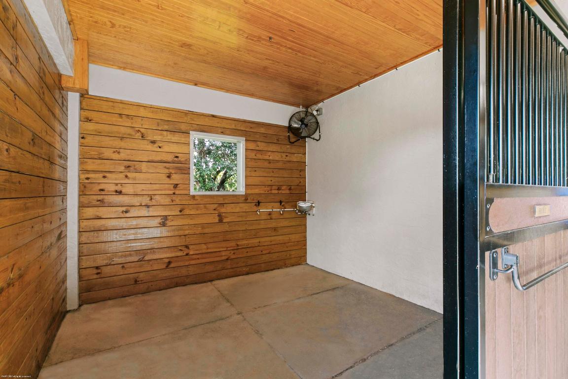 SADDLE TRAIL PARK OF WELLINGTON - Residential