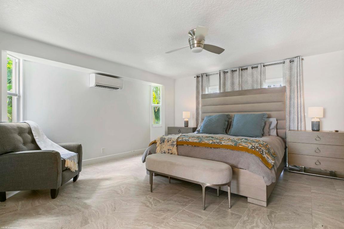 SADDLE TRAIL PARK OF WELLINGTON - Residential