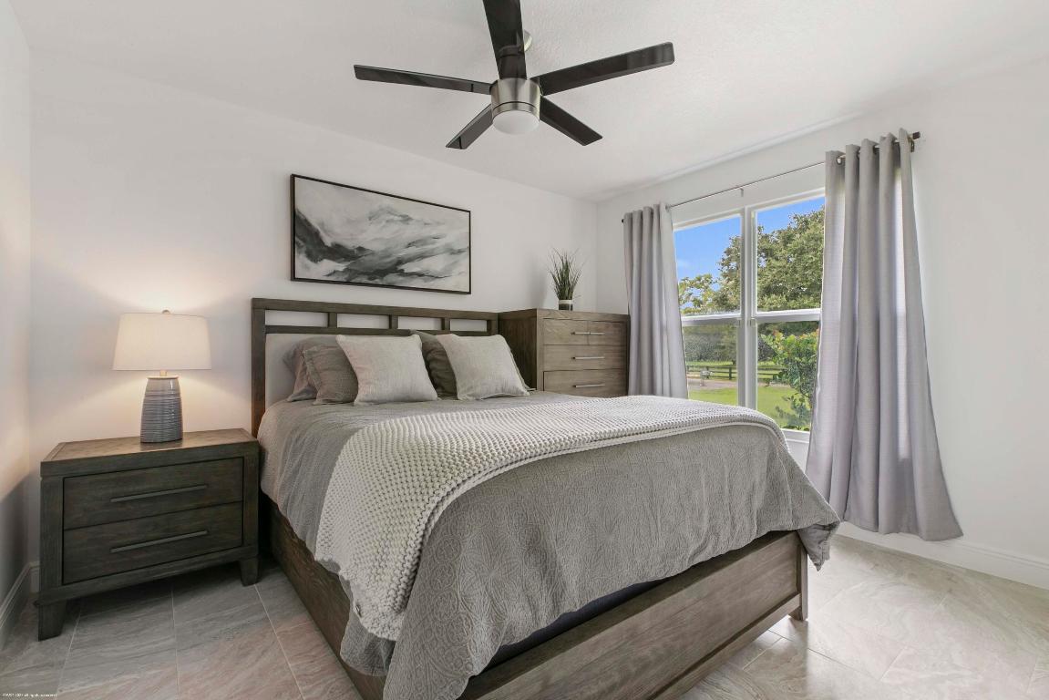 SADDLE TRAIL PARK OF WELLINGTON - Residential