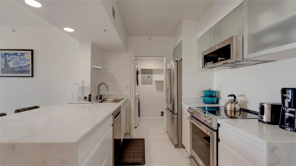 Photo of 3020 NE 32nd Avenue #906, Fort Lauderdale, FL 33308 (MLS # F10544557)