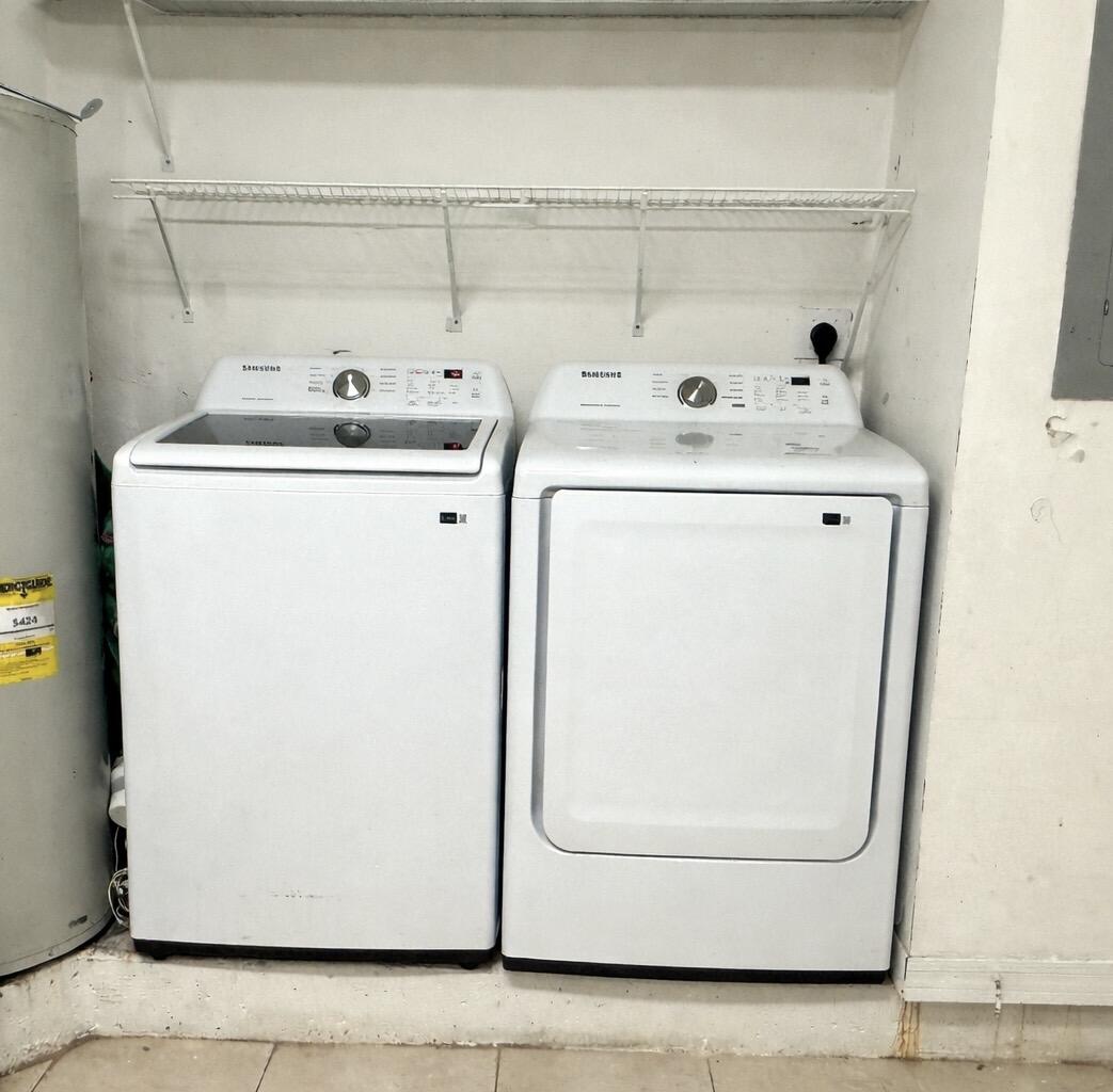 HAMMOCKS AT RIVERGLEN - Residential