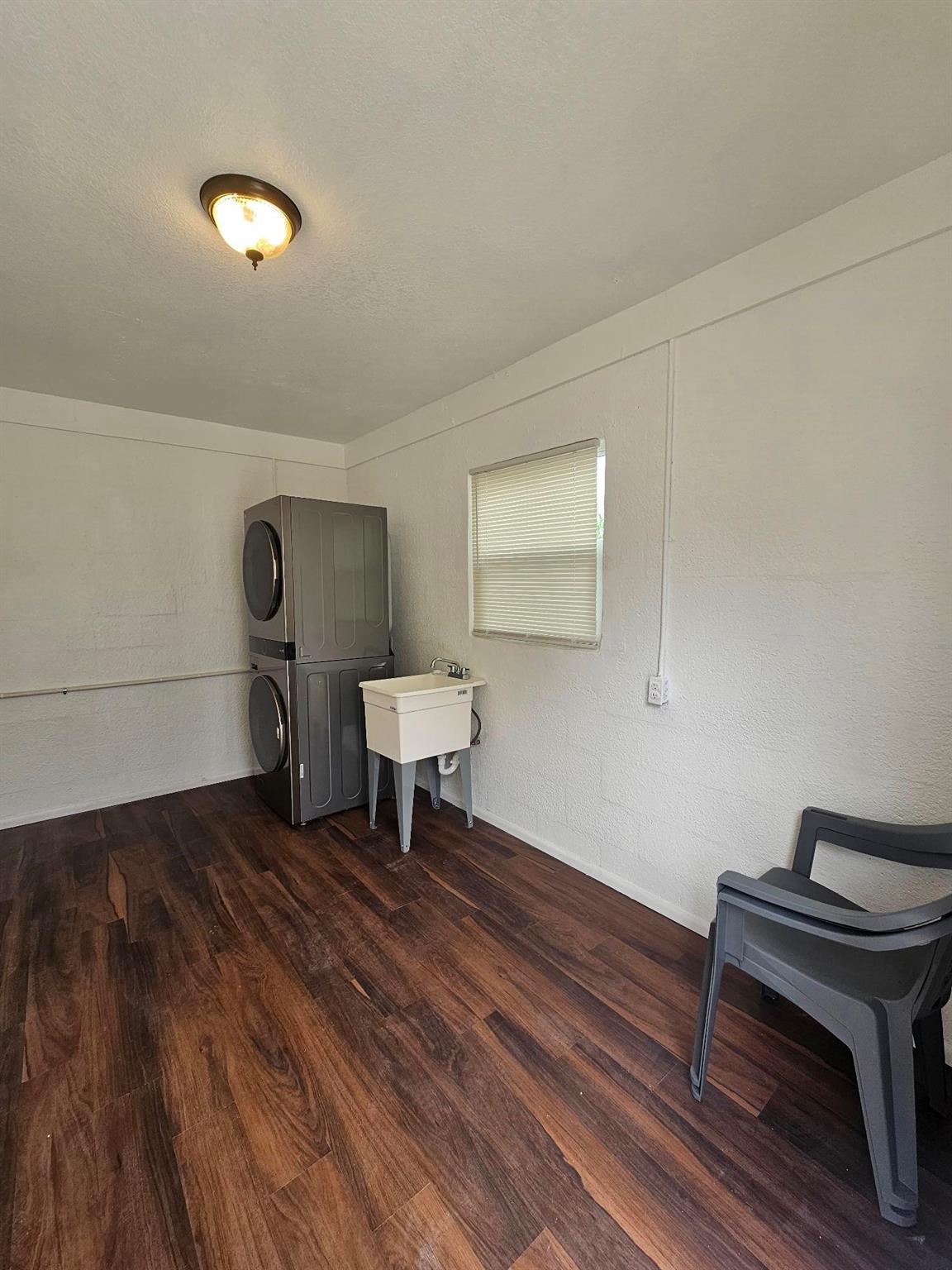 148 W 14th Street 3
