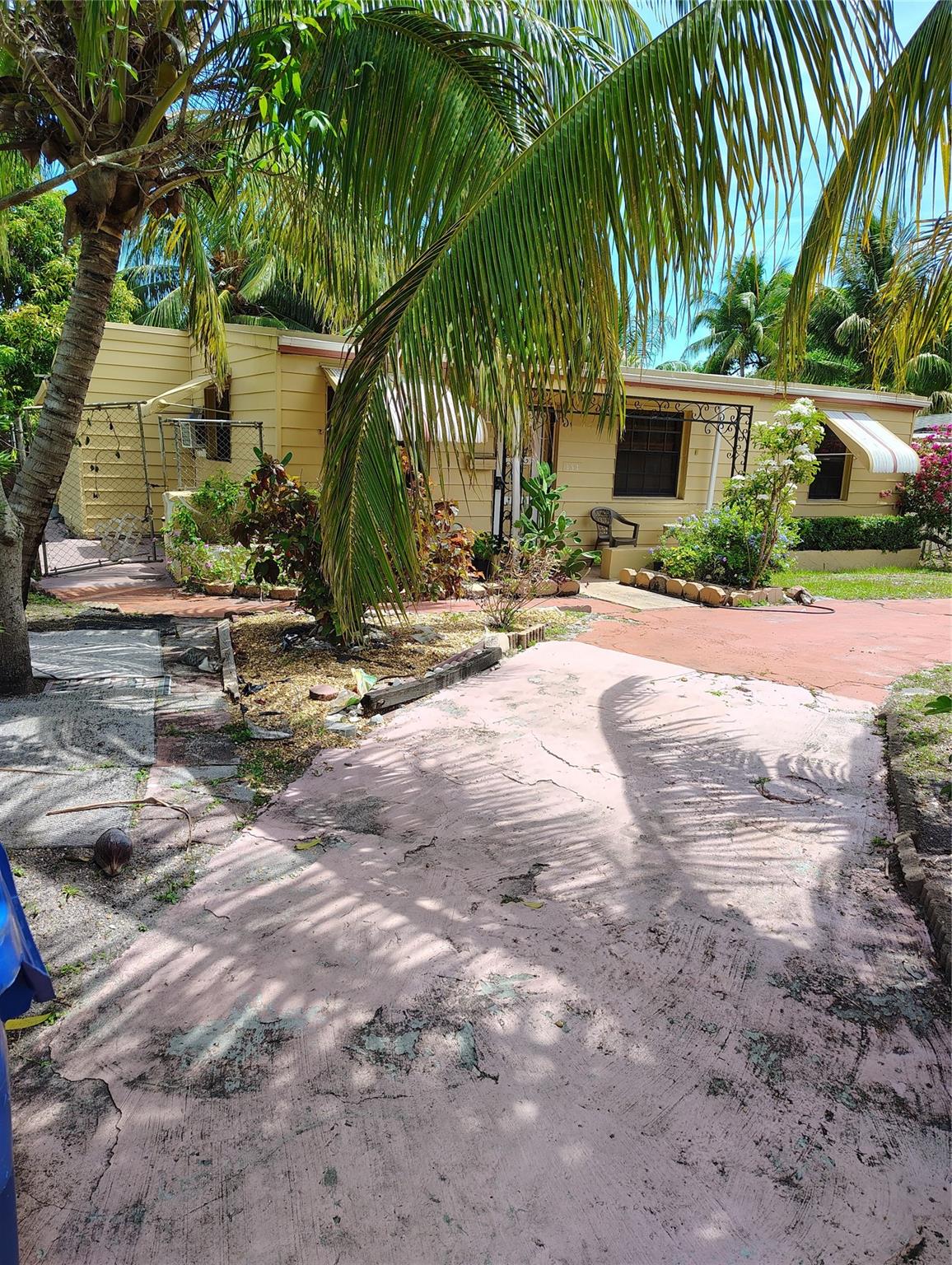 OWN A PIECE OF NORTH MIAMI IN A WELL KEPT NEIGHBORHOOD. HOUSE PRICED FOR QUICK SALE. MINOR COSMETIC TOUCH UPS MAY BE NEEDED TO TURN THIS INTO A DREAM HOME. MANY TROPICAL FRUIT TREES IN A HUGE BACK YARD. MINUTES FROM I-95 AND MANY STORES AND HOUSE OF WORSHIP.