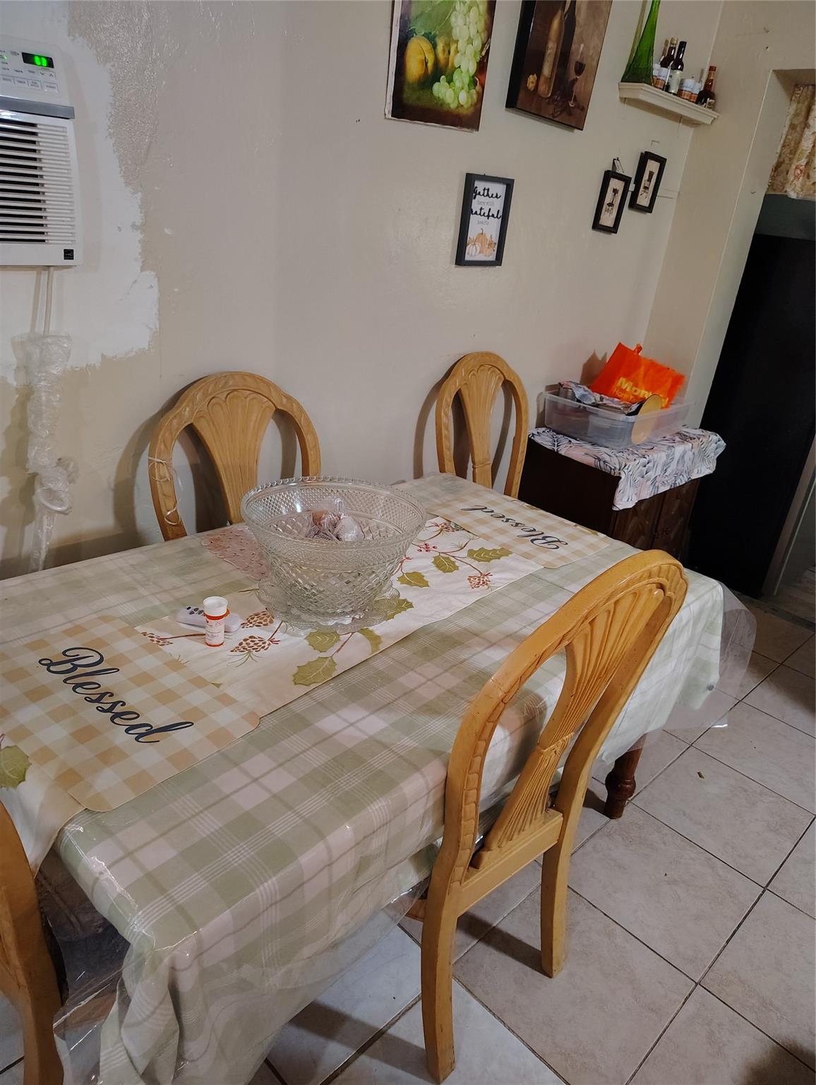353 NE 160th Ter, Miami, FL, 33162/$389,900 3 353 NE 160th Ter