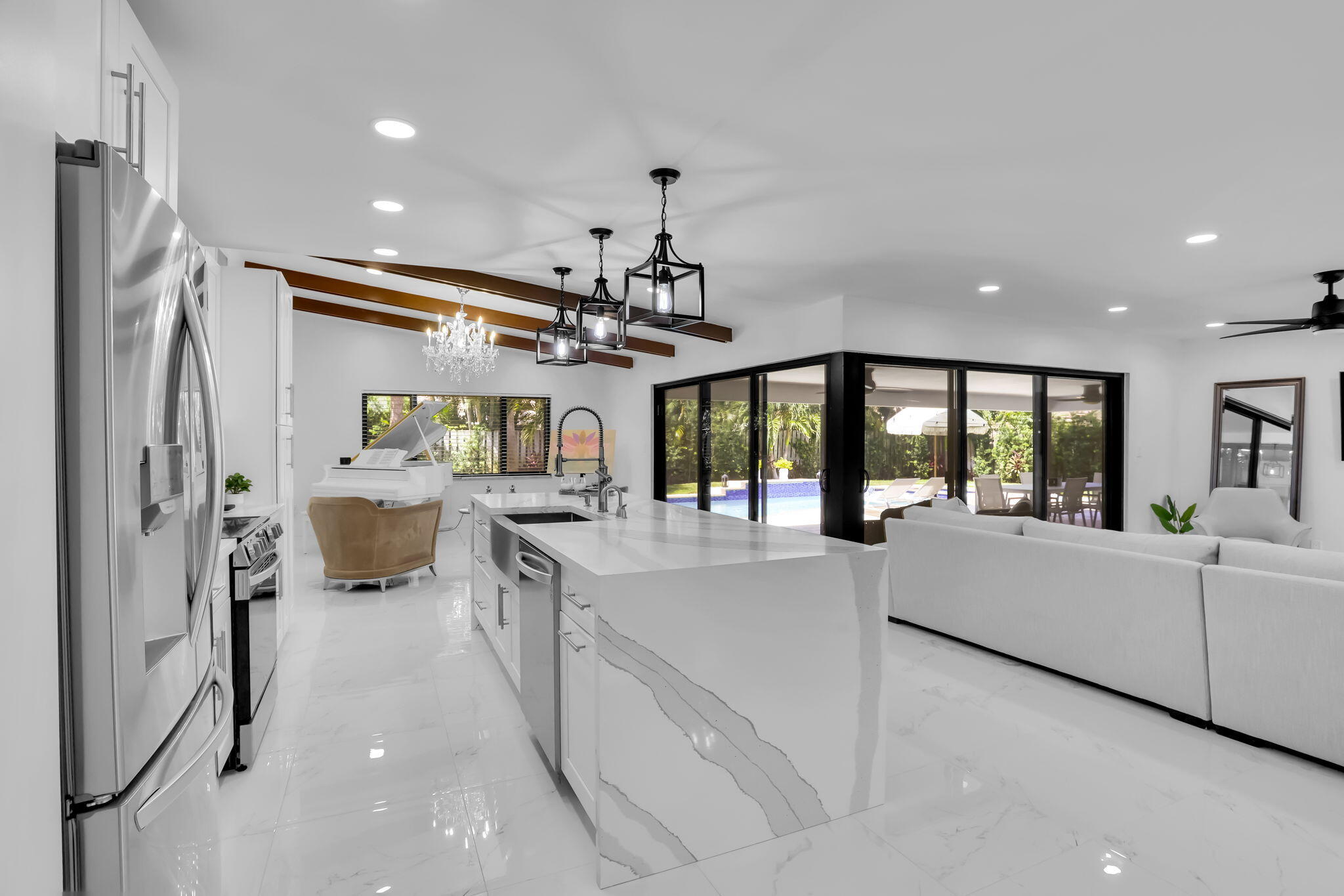 1225 NW 15th Street