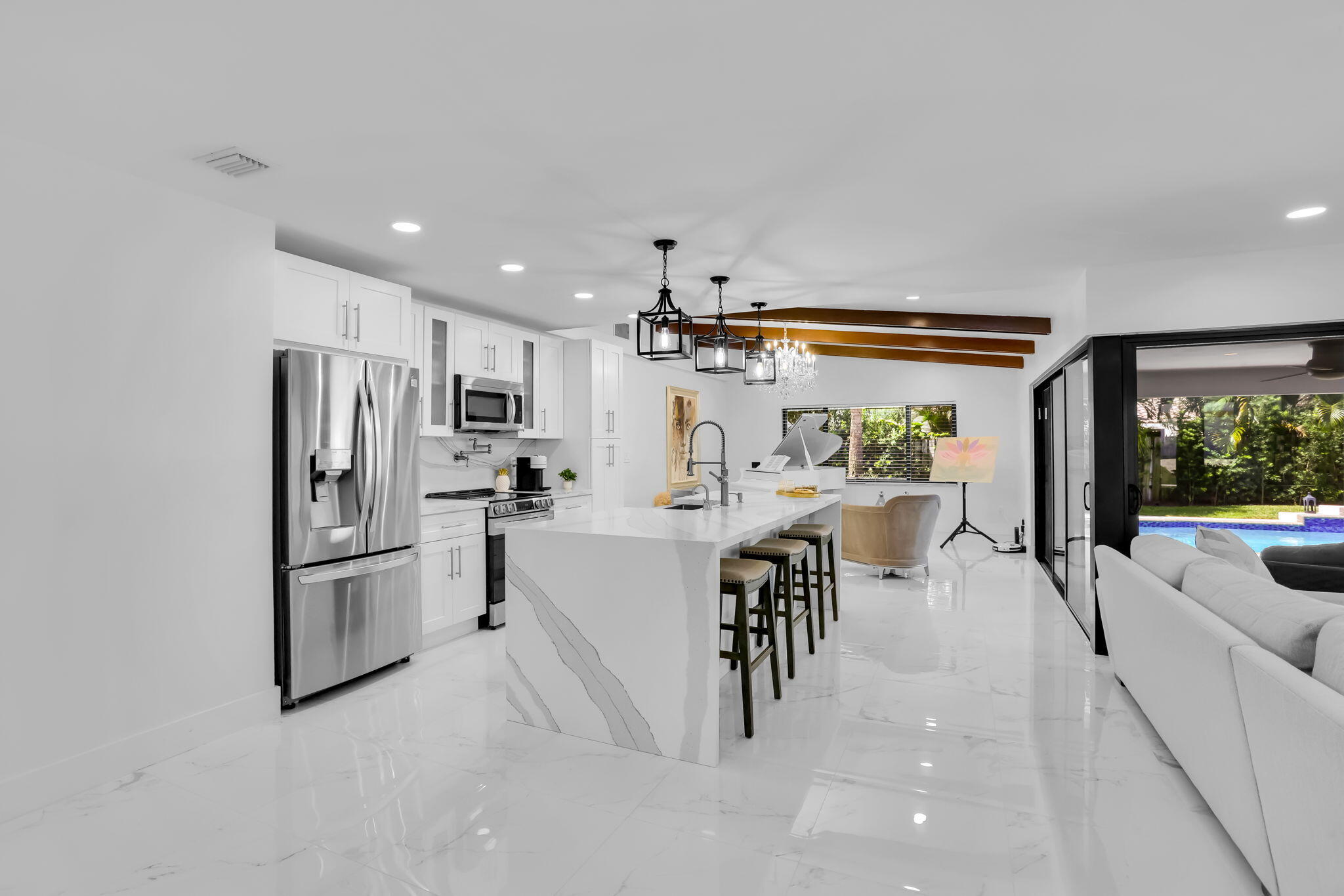 1225 NW 15th Street
