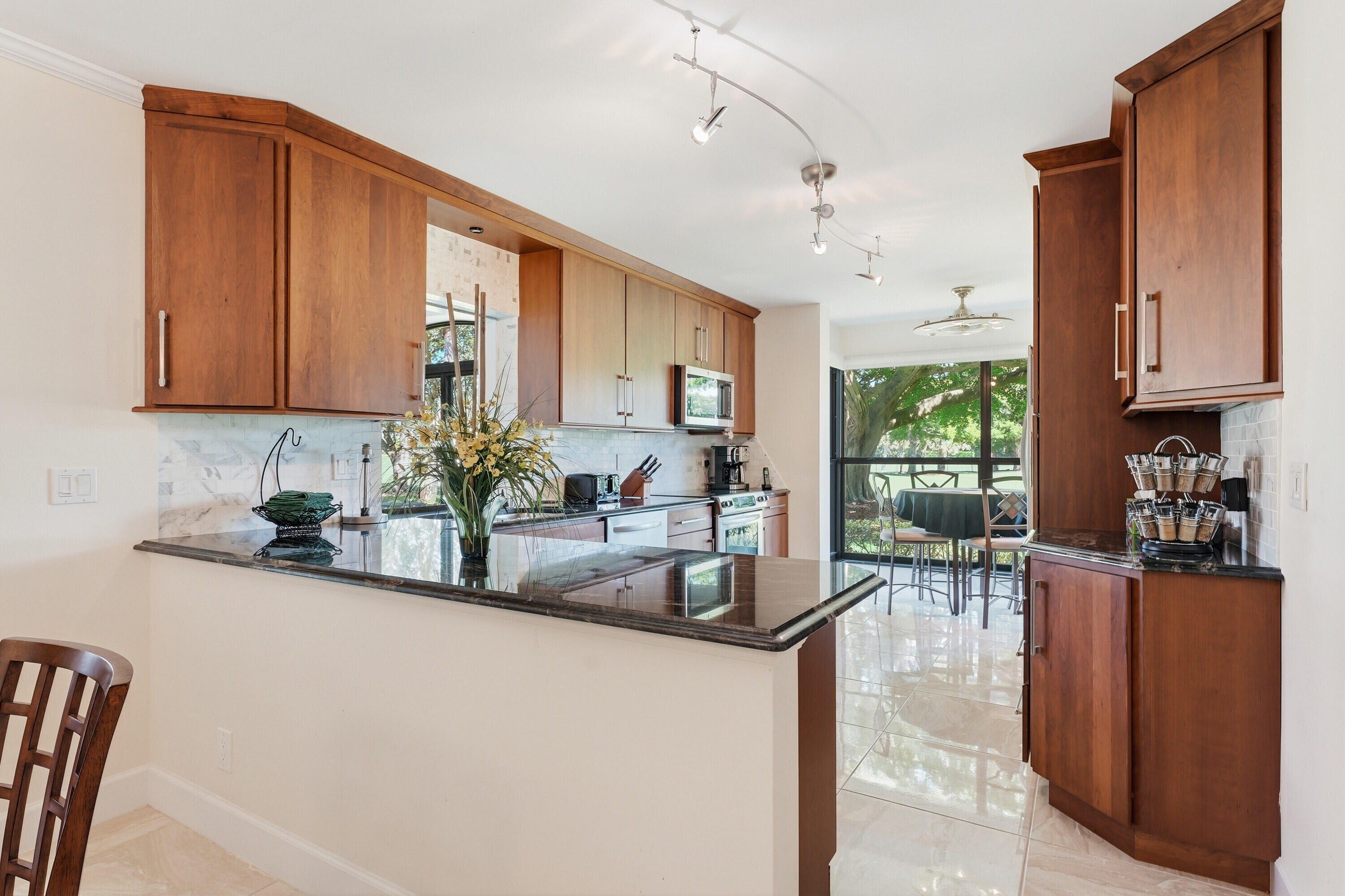 TRADERS CROSSING AT JONATHANS LANDING - Residential