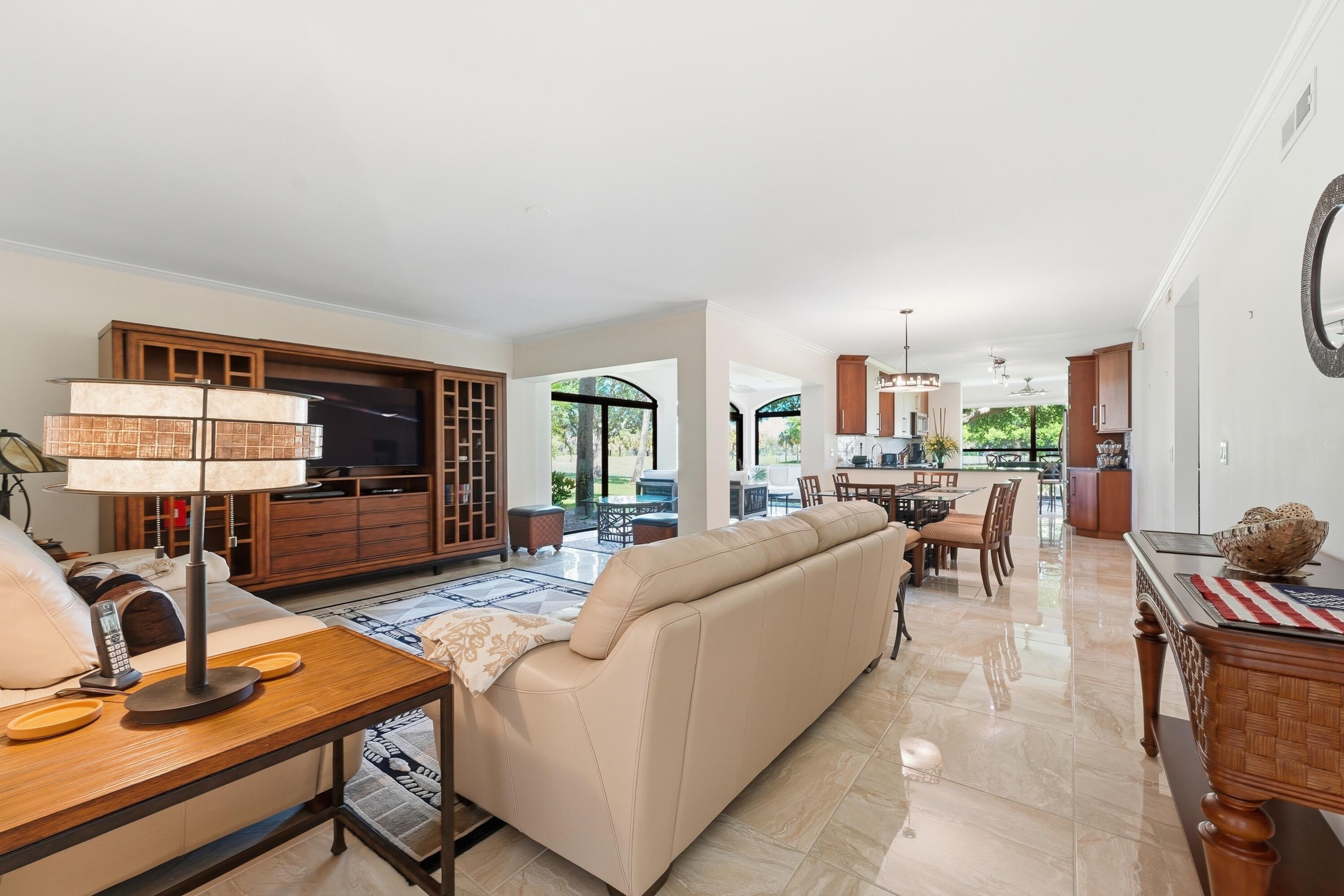 TRADERS CROSSING AT JONATHANS LANDING - Residential