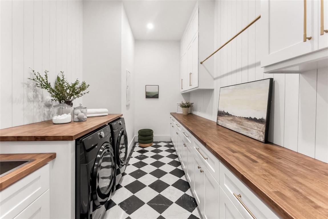 AVONDALE - Residential