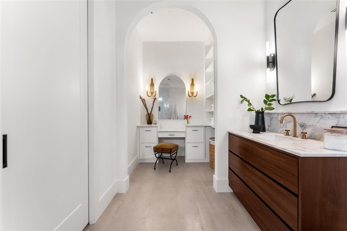 AVONDALE - Residential