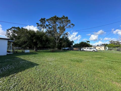 A home in Indiantown