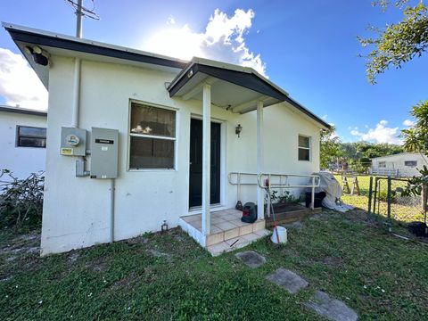 A home in Indiantown