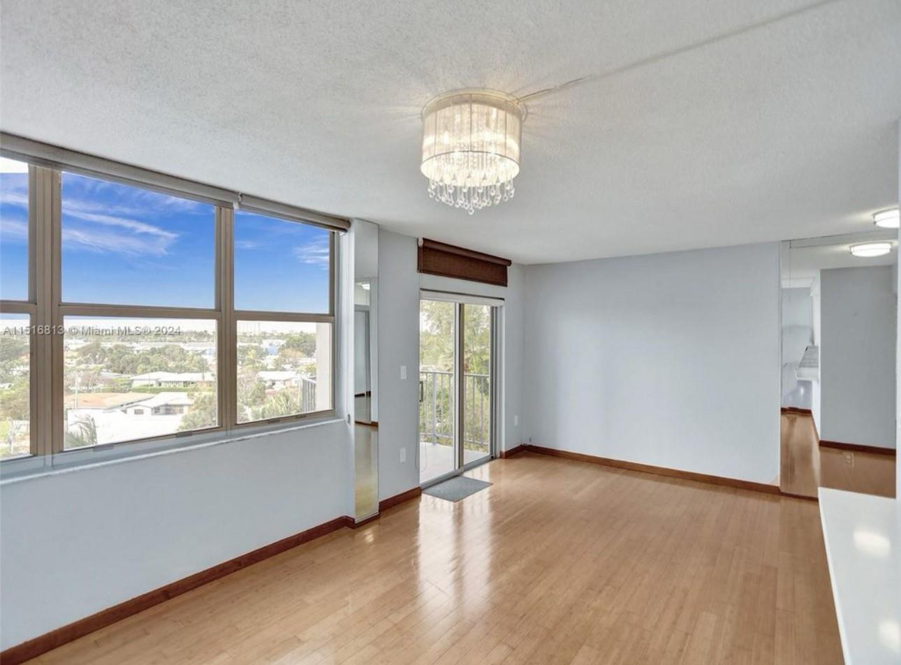 11930 N Bayshore Dr 601