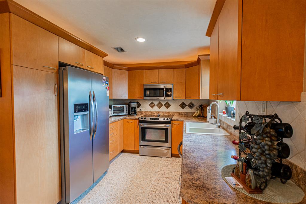 SOUTH JENSEN HEIGHTS - Residential