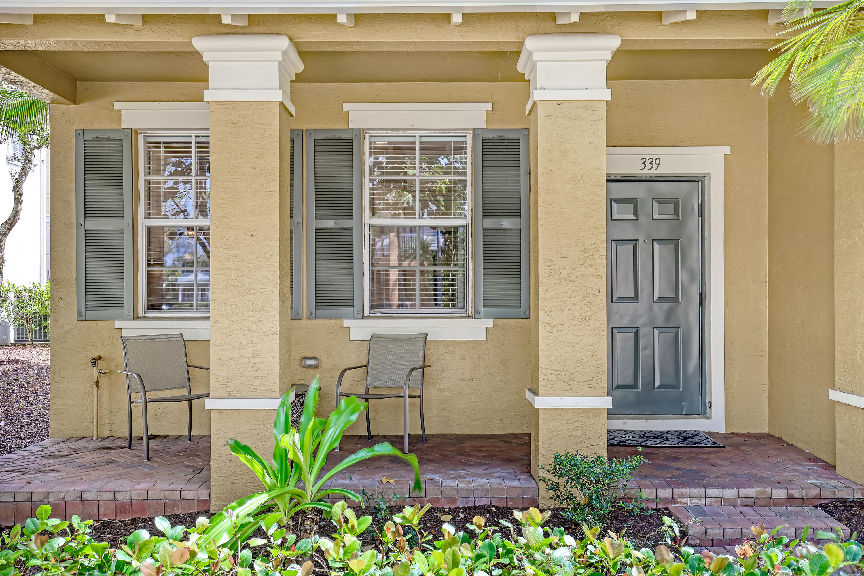 BOTANICA - Residential Lease