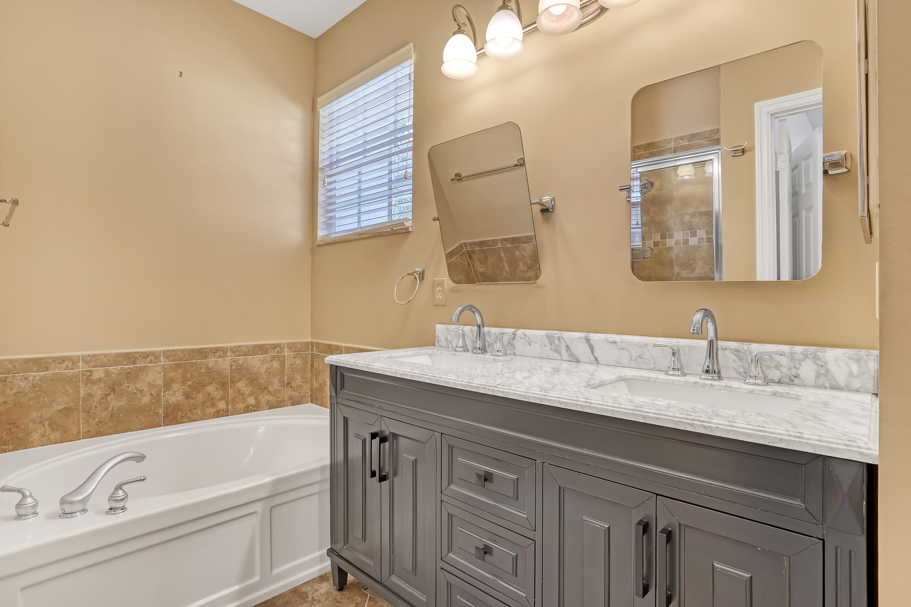 BOTANICA - Residential Lease