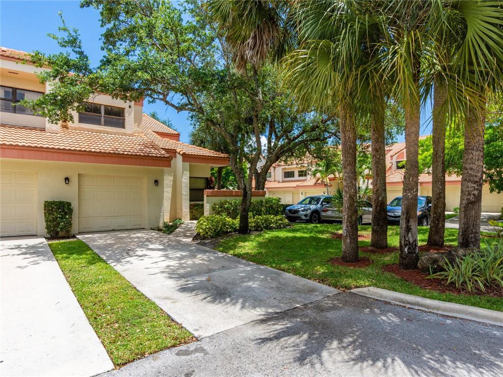 Emerald Oaks - Residential