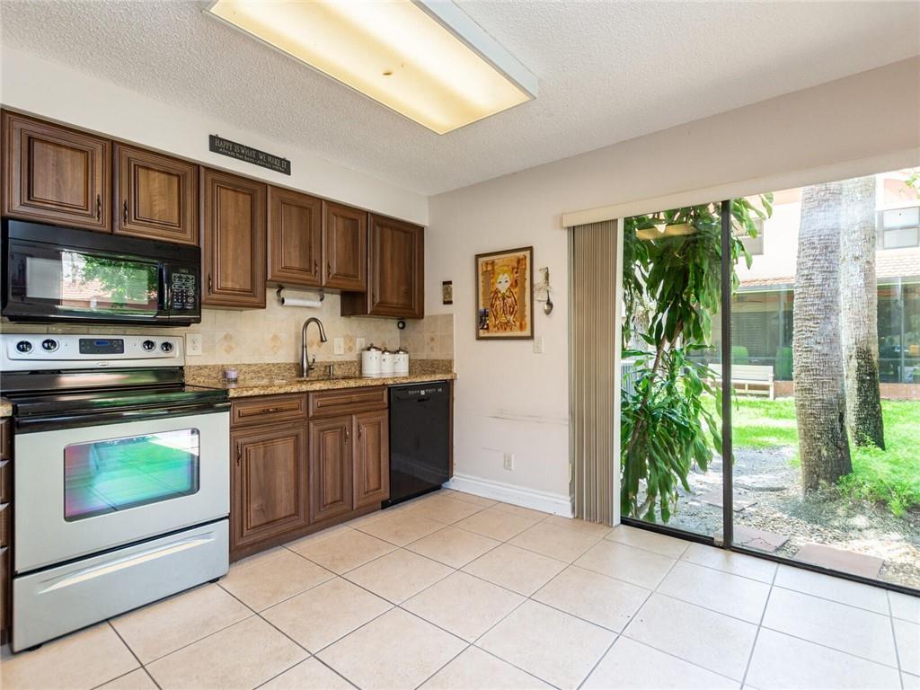 Emerald Oaks - Residential