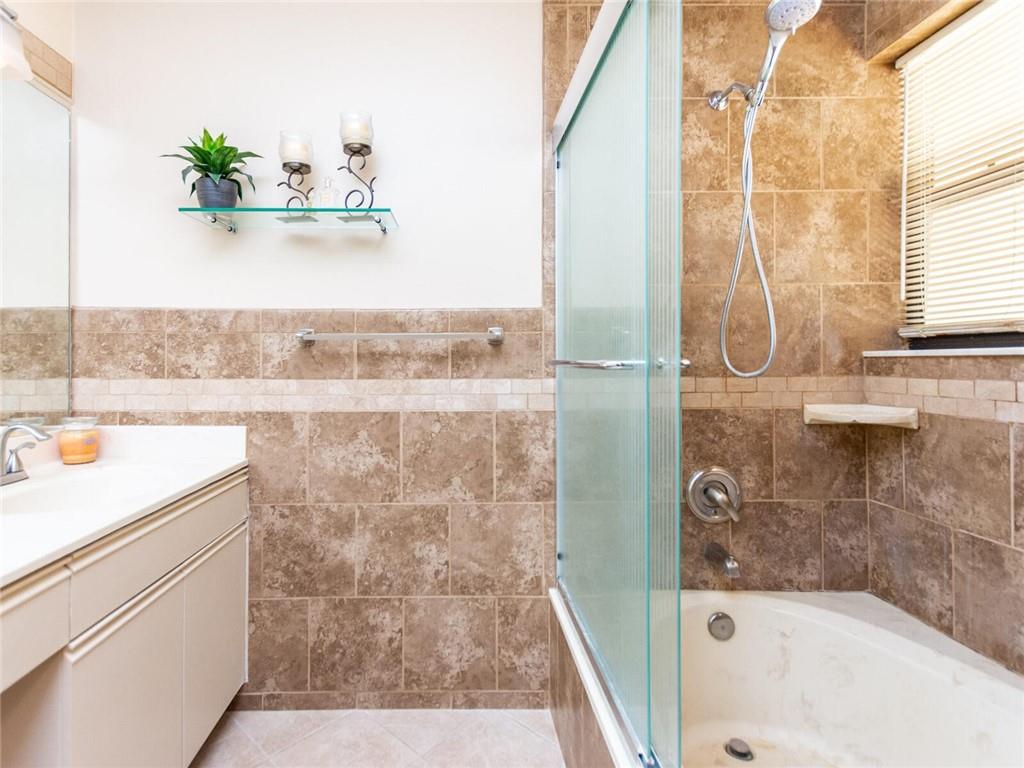 Emerald Oaks - Residential