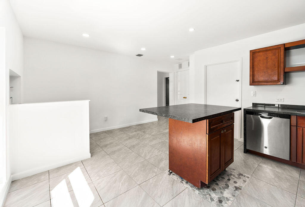 KELSEY CITY - Residential