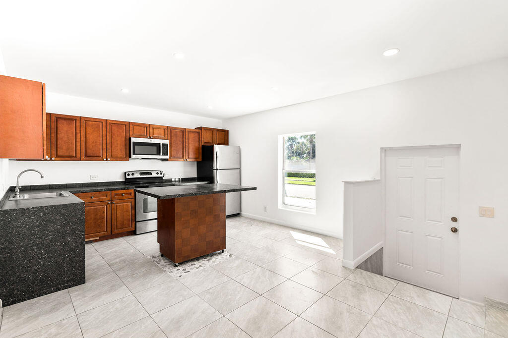 KELSEY CITY - Residential