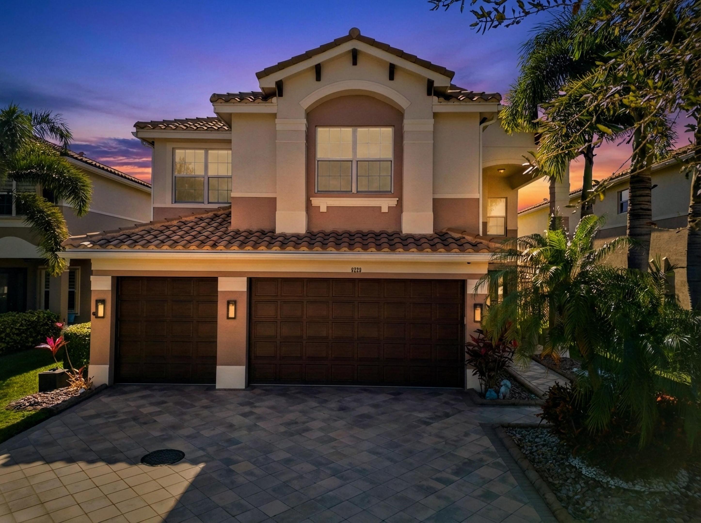 8228 Triana Point Avenue