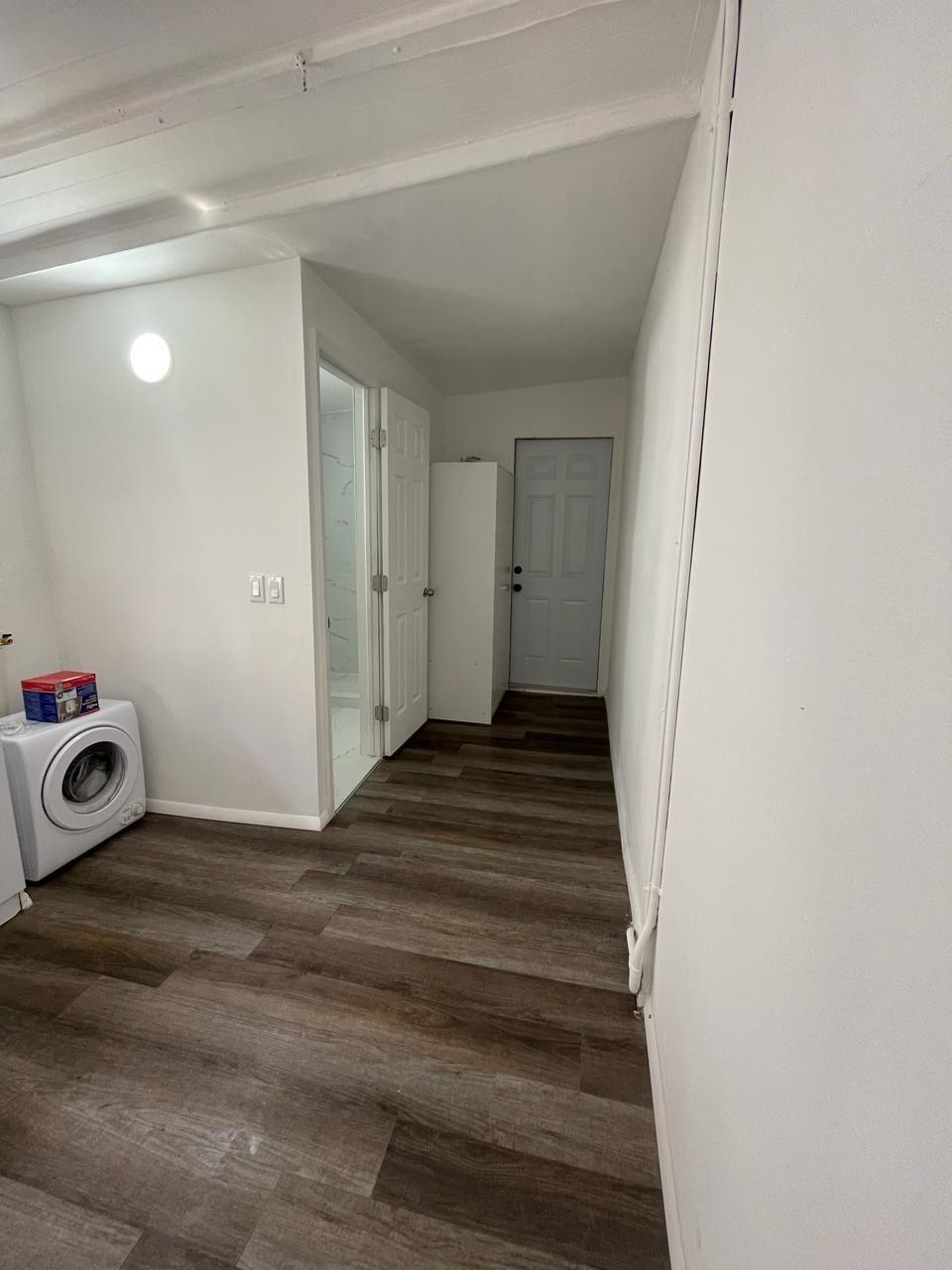 PERRYS ADD TO BROADVIEW C - Residential Lease