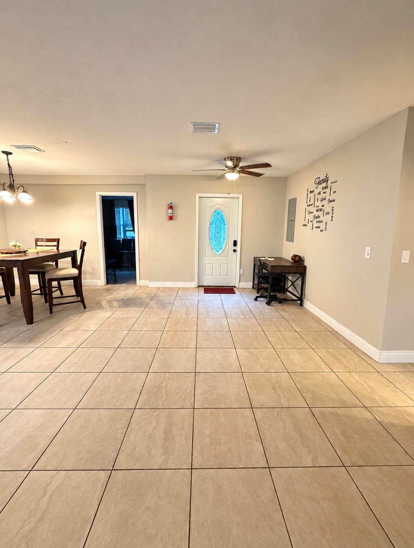 110 N 40TH Street