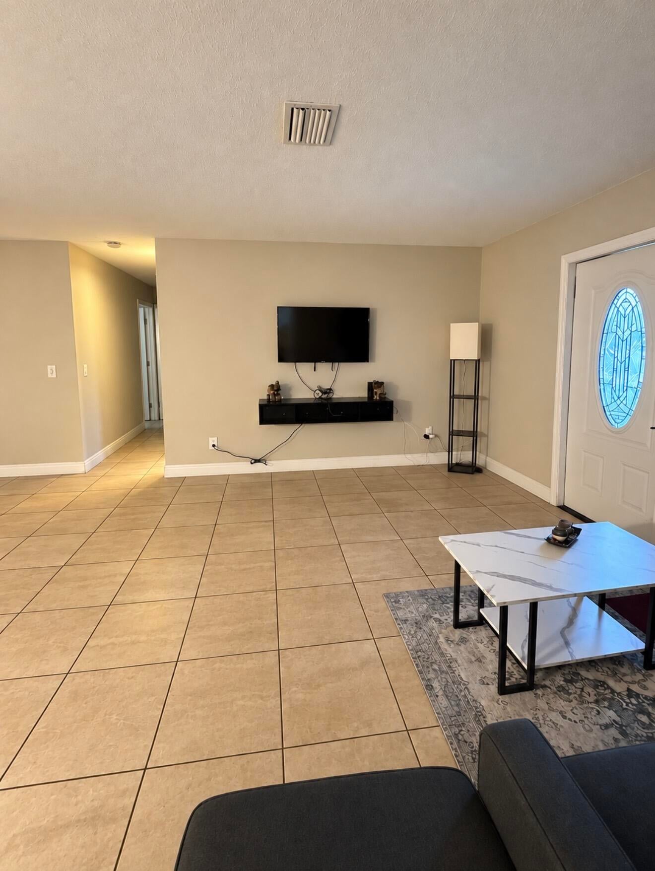 110 N 40TH Street