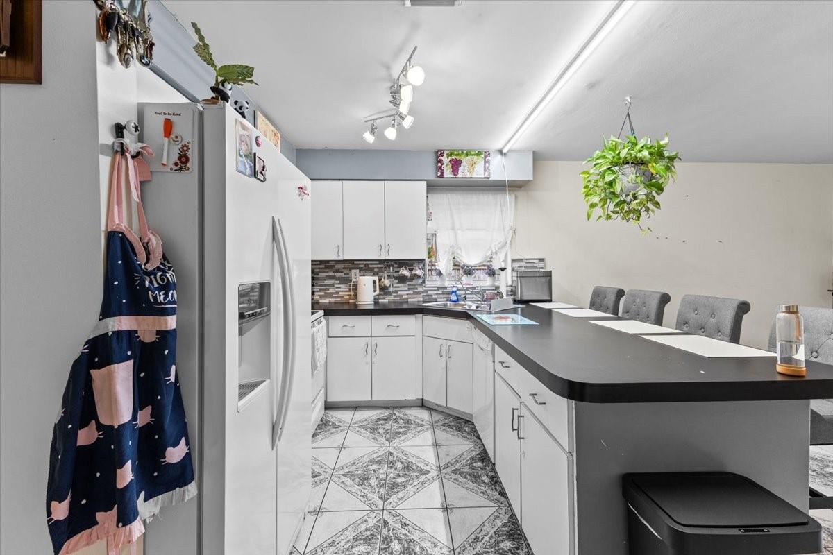 ANDICON-NOBEL TWO 152-50 - Residential