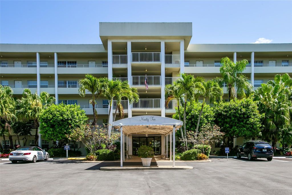 Photo of 804 Cypress Boulevard #106, Pompano Beach, FL 33069 (MLS # F10548690)