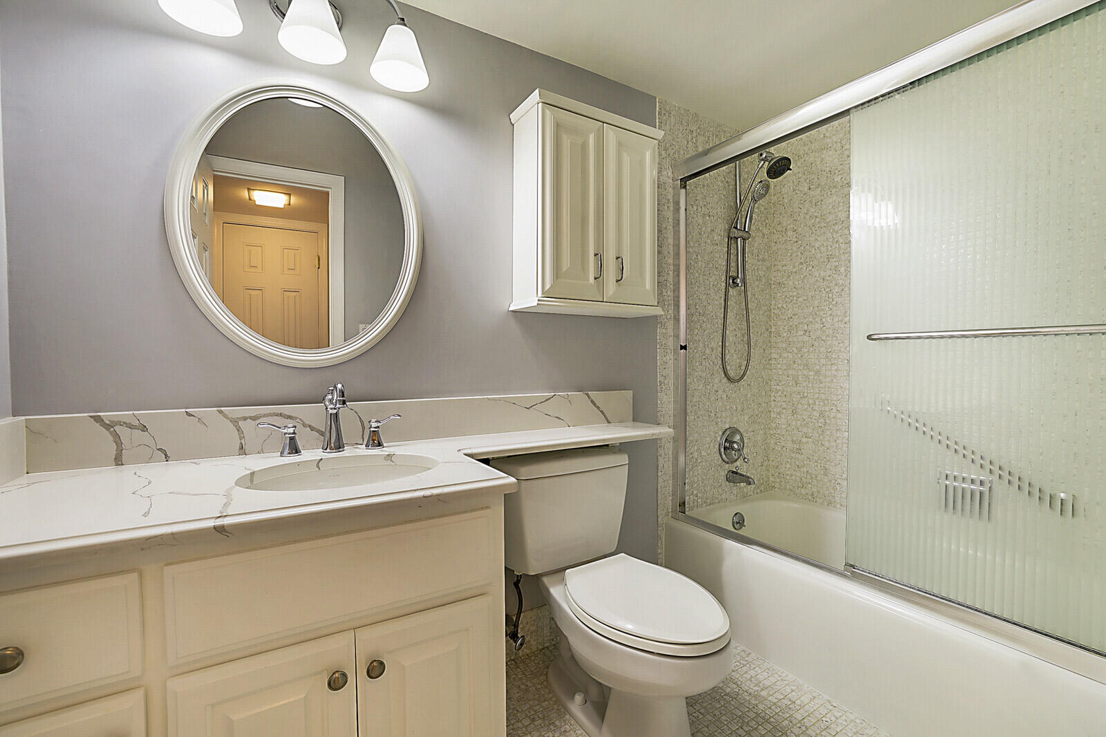 HARBOUR EAST HOUSE CONDO - Residential