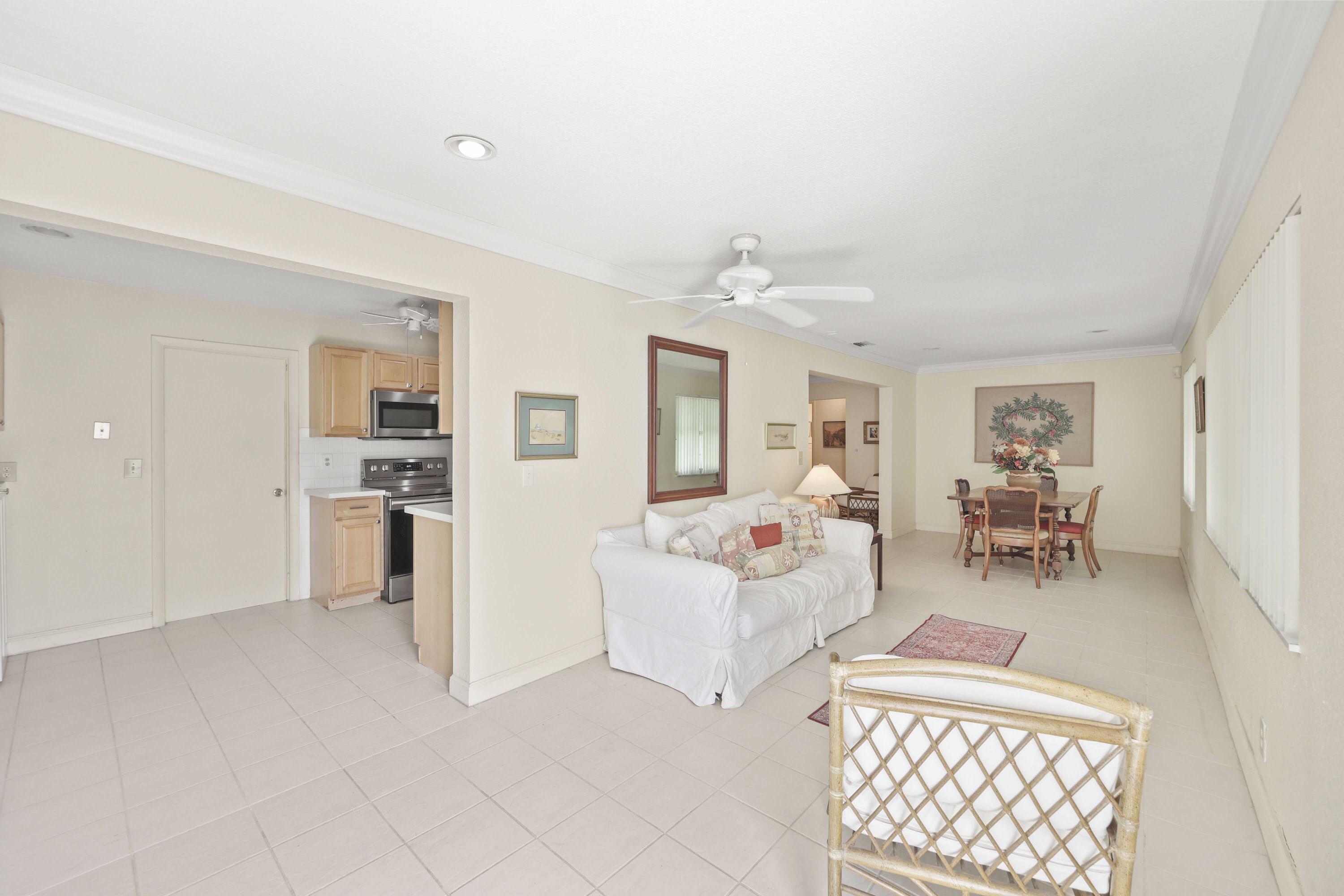 PALM BEACH LEISUREVILLE SEC 9 - Residential