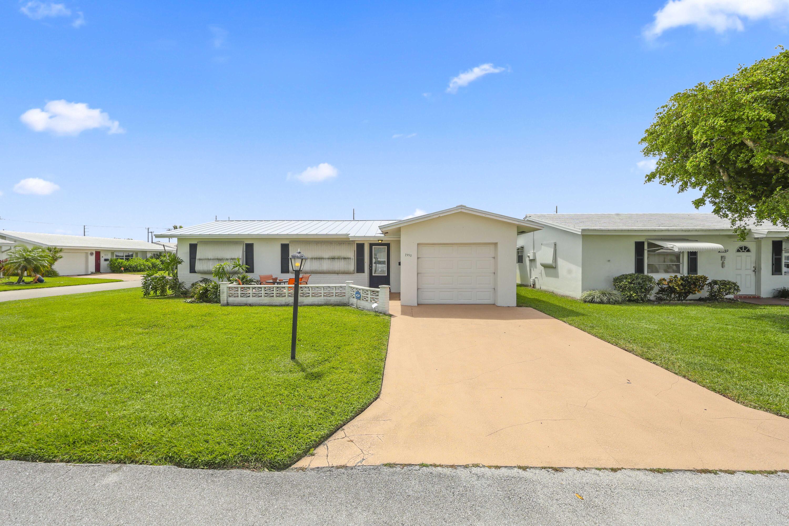 PALM BEACH LEISUREVILLE SEC 9 - Residential
