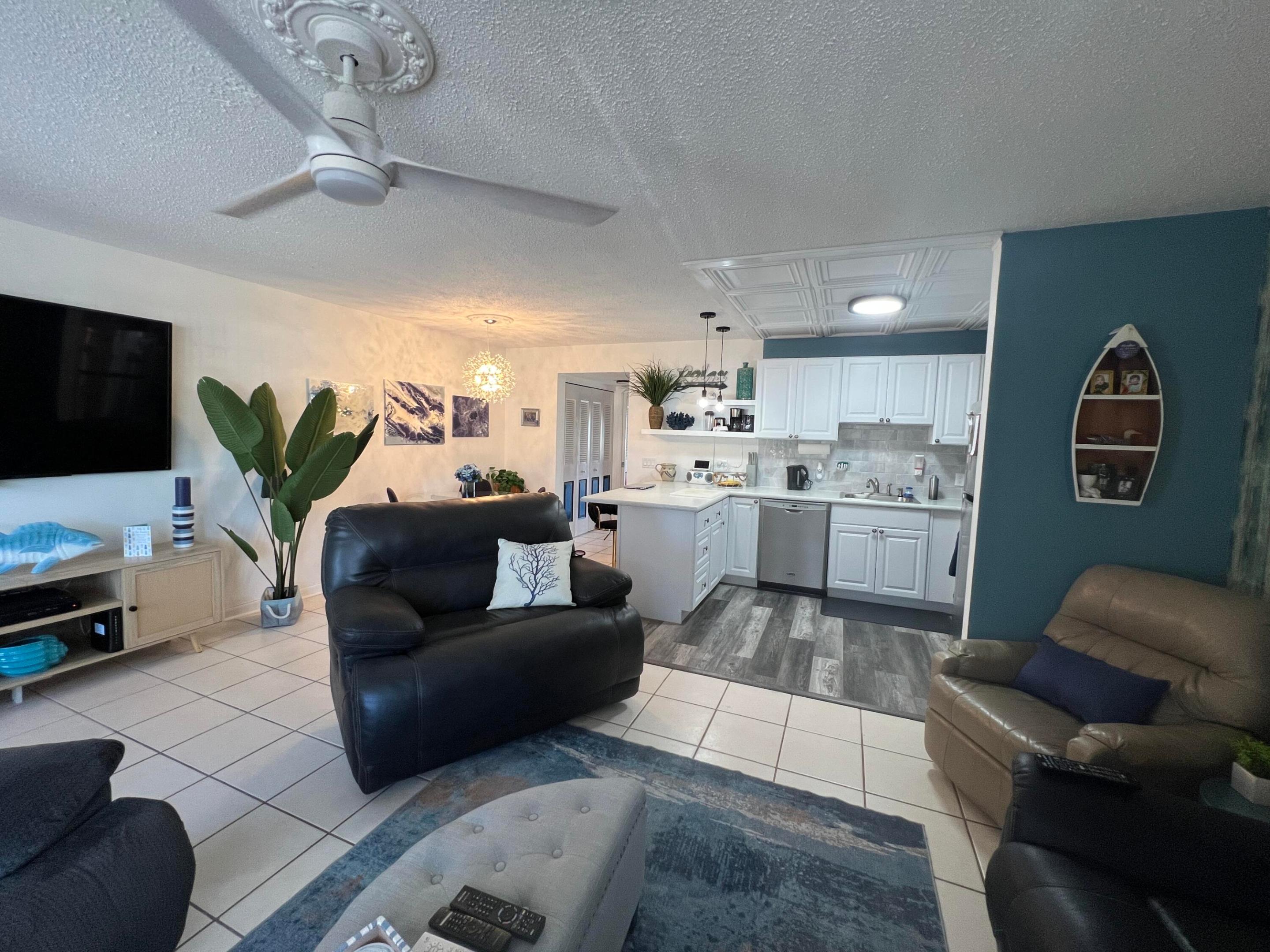 KENT CONDOS / CENTURY VILLAGE - Residential Lease