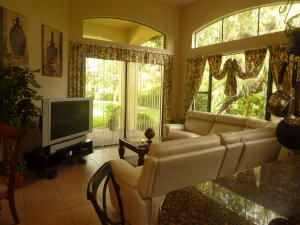 Versailles - Residential Lease