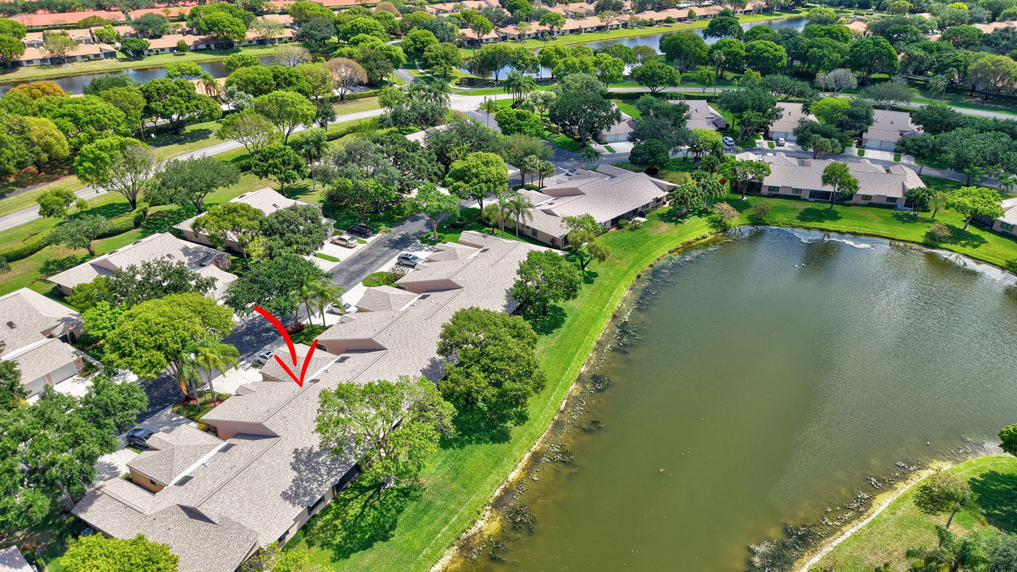 WHISPER WALK SEC E CONDO PARKSHORE - Residential