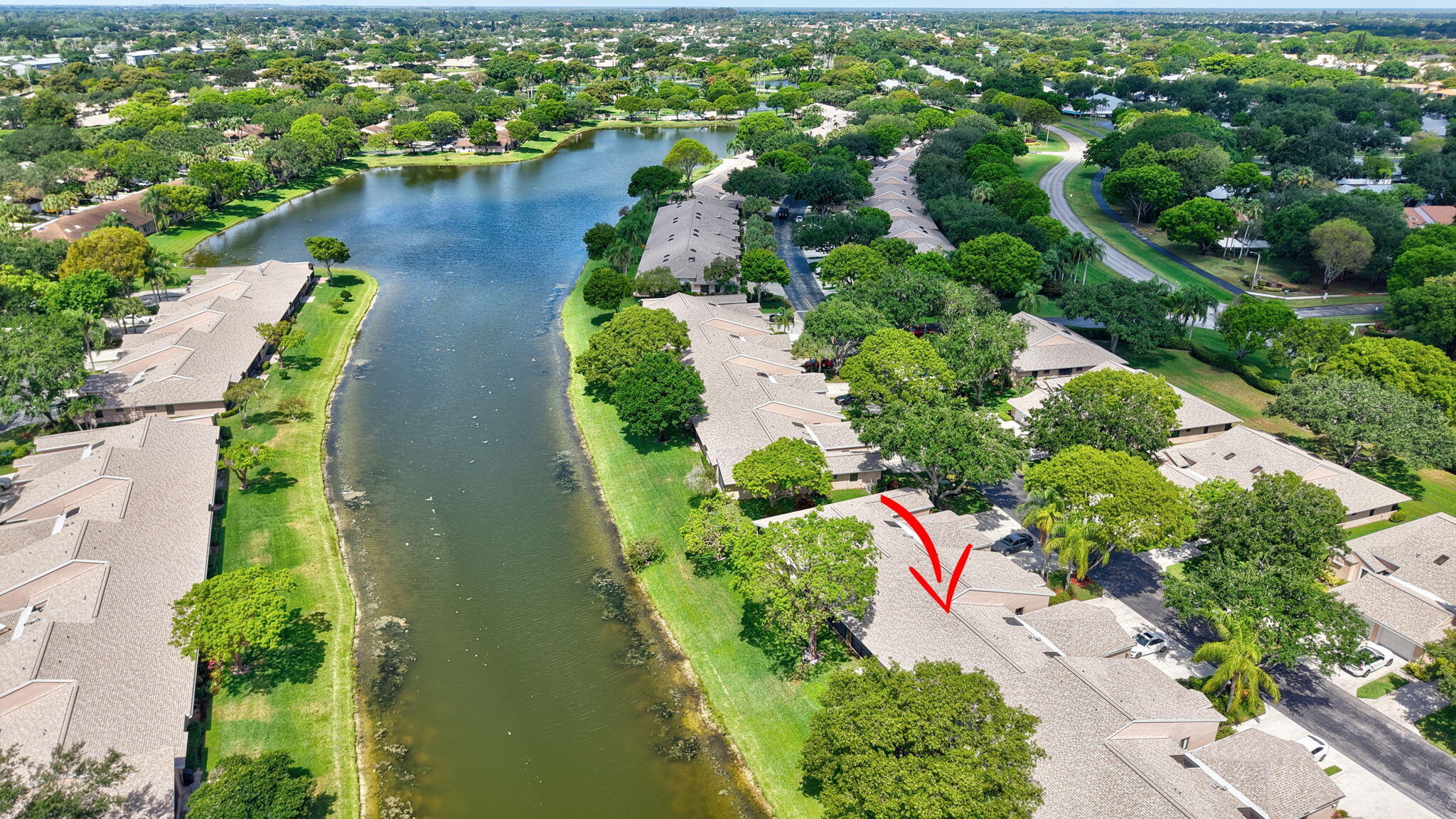 WHISPER WALK SEC E CONDO PARKSHORE - Residential
