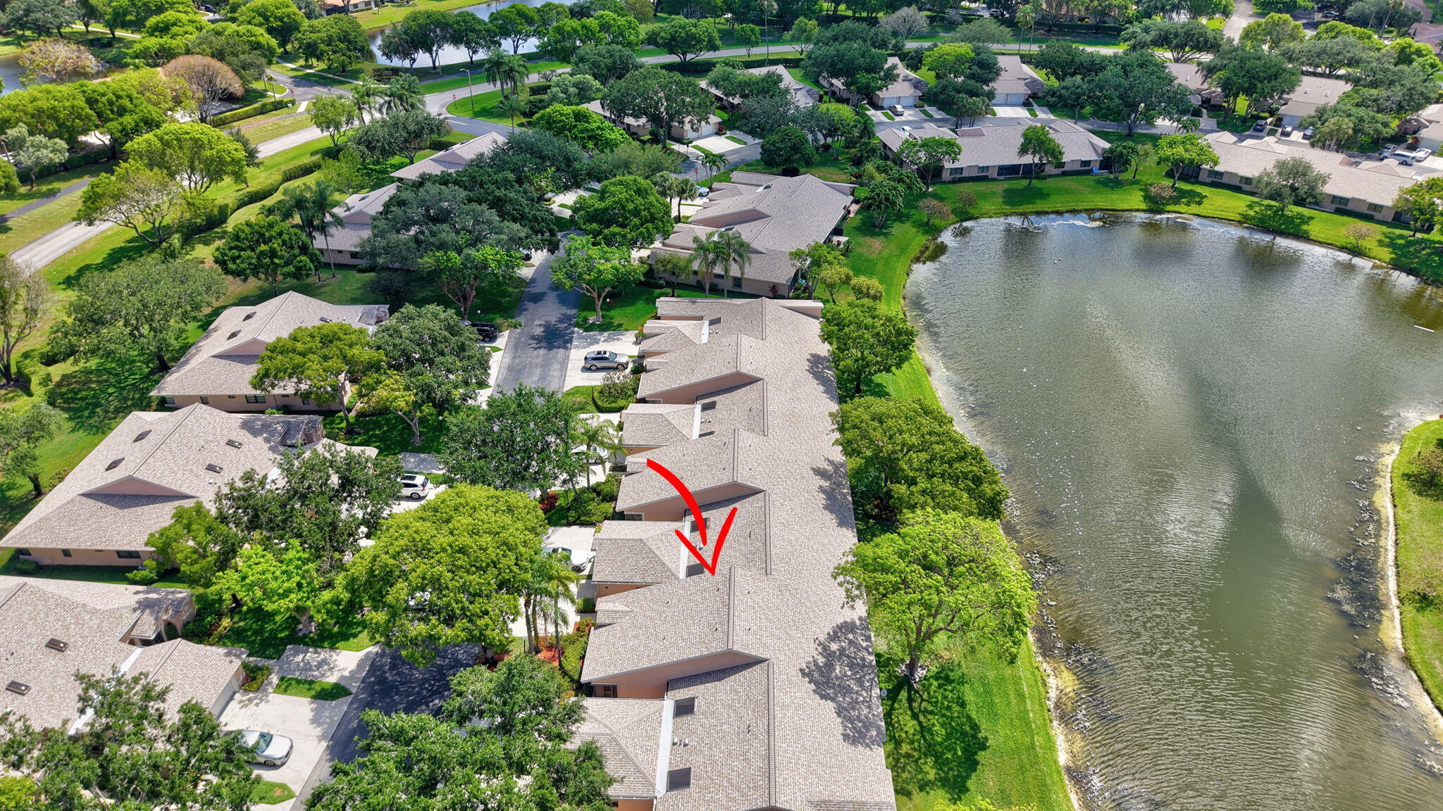WHISPER WALK SEC E CONDO PARKSHORE - Residential