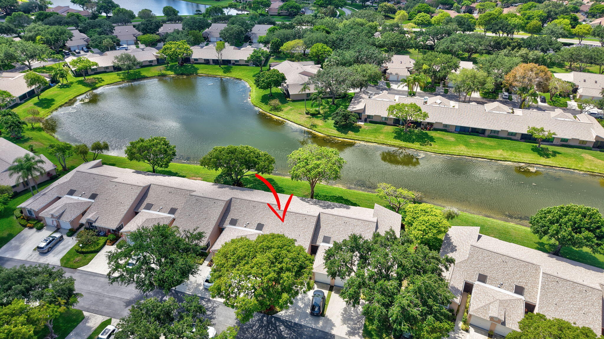 WHISPER WALK SEC E CONDO PARKSHORE - Residential